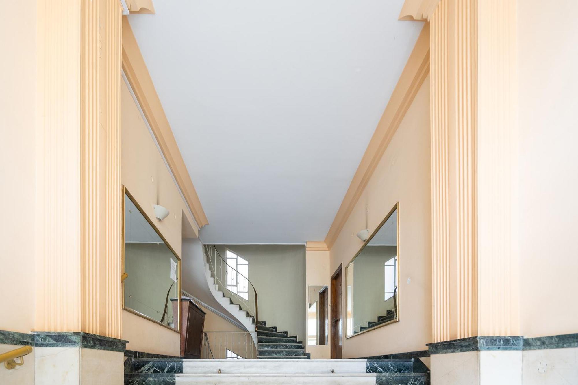Stunning Cozy Apartment In Афіни Екстер'єр фото