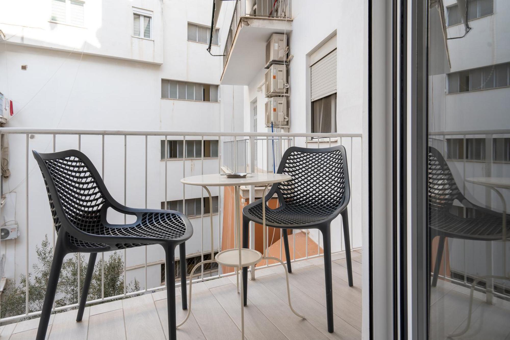 Stunning Cozy Apartment In Афіни Екстер'єр фото