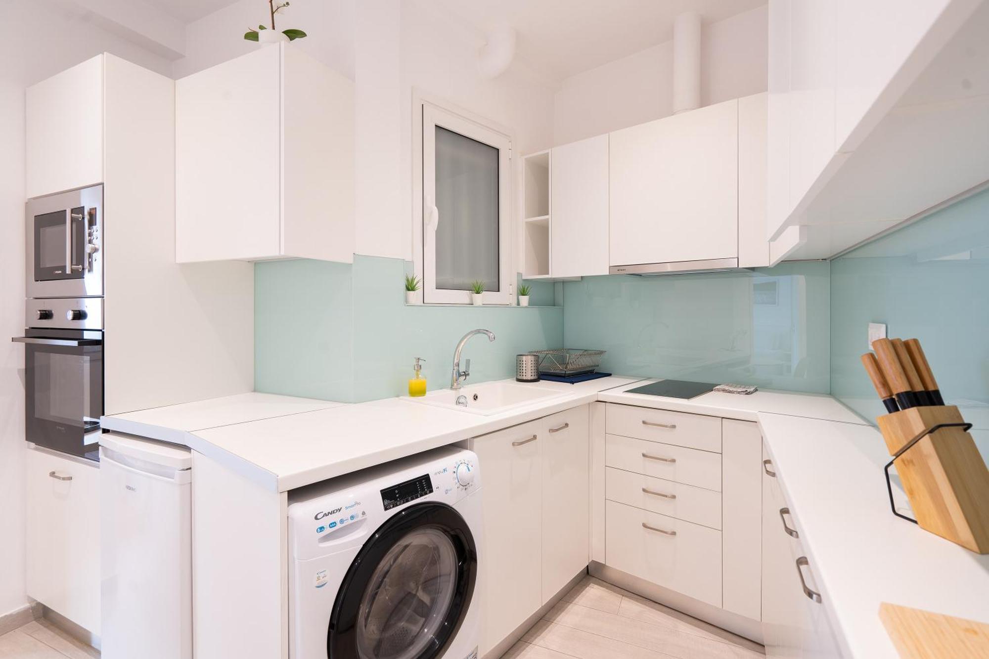 Stunning Cozy Apartment In Афіни Екстер'єр фото