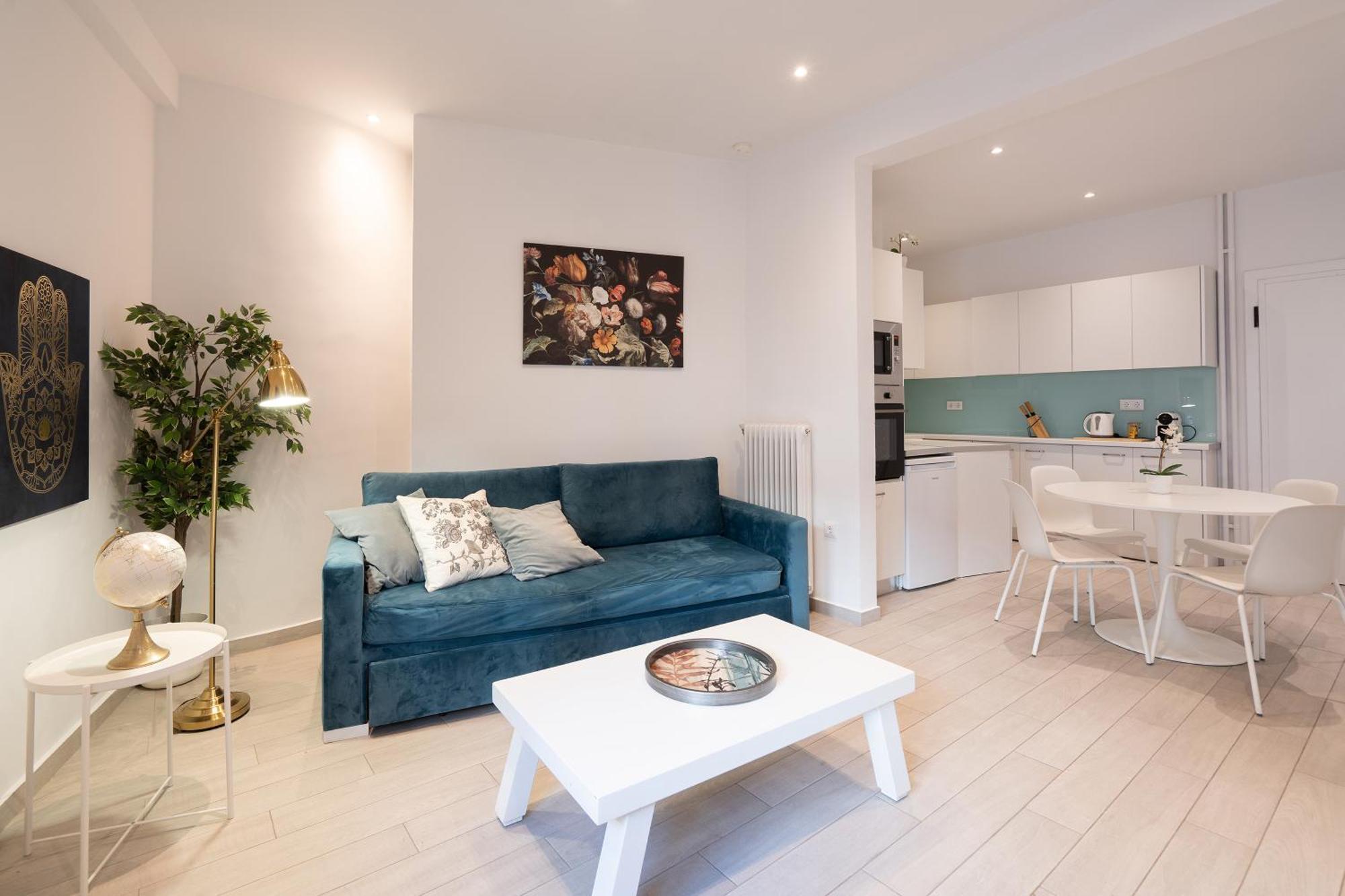 Stunning Cozy Apartment In Афіни Екстер'єр фото